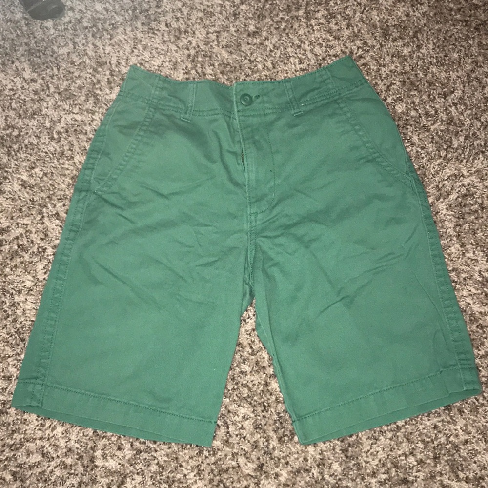 Old navy green shorts